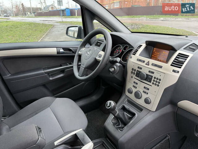 Сірий Опель Зафіра, об'ємом двигуна 1.8 л та пробігом 191 тис. км за 6700 $, фото 28 на Automoto.ua