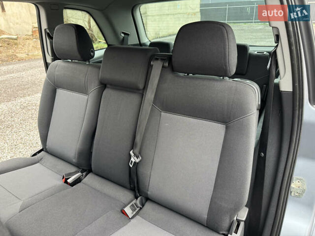 Серый Опель Зафира, объемом двигателя 1.91 л и пробегом 176 тыс. км за 6500 $, фото 36 на Automoto.ua
