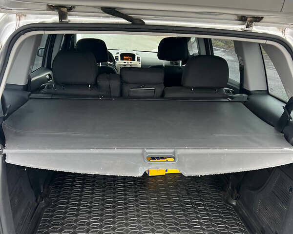 Серый Опель Зафира, объемом двигателя 1.69 л и пробегом 300 тыс. км за 6000 $, фото 14 на Automoto.ua