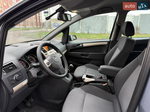 Сірий Опель Зафіра, об'ємом двигуна 1.8 л та пробігом 191 тис. км за 6700 $, фото 10 на Automoto.ua