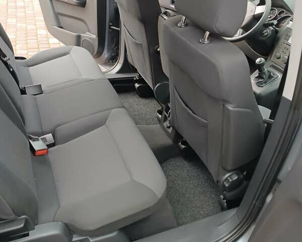 Серый Опель Зафира, объемом двигателя 1.8 л и пробегом 268 тыс. км за 5550 $, фото 7 на Automoto.ua