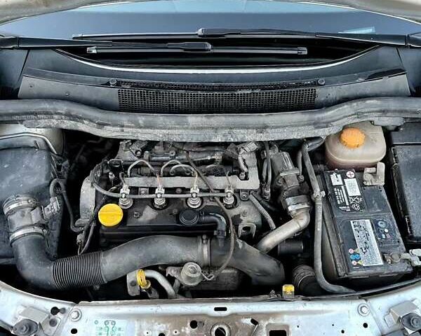 Сірий Опель Зафіра, об'ємом двигуна 1.69 л та пробігом 287 тис. км за 5700 $, фото 11 на Automoto.ua