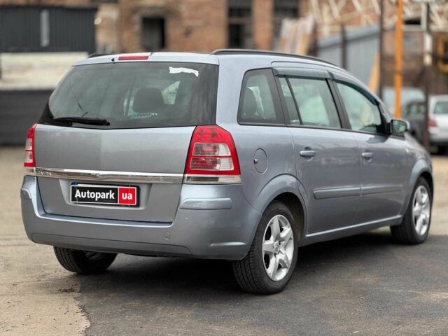 Серый Опель Зафира, объемом двигателя 1.9 л и пробегом 345 тыс. км за 6440 $, фото 8 на Automoto.ua