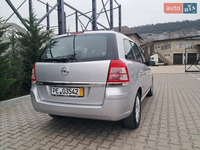 Серый Опель Зафира, объемом двигателя 1.8 л и пробегом 218 тыс. км за 5850 $, фото 11 на Automoto.ua