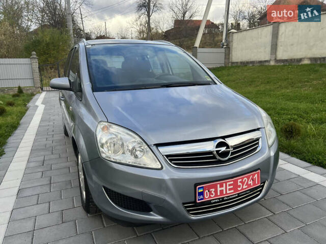 Опель Зафира 2008 в Трускавце на Automoto.ua Серый Опель Зафира, объемом двигателя 1.6 л и пробегом 162 тыс. км за 5950 $, фото 2 на Automoto.ua