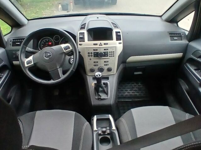 Сірий Опель Зафіра, об'ємом двигуна 1.8 л та пробігом 234 тис. км за 5999 $, фото 5 на Automoto.ua