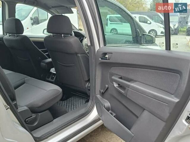 Опель Зафира 2008 в Дубно на Automoto.ua Серый Опель Зафира, объемом двигателя 1.6 л и пробегом 181 тыс. км за 5450 $, фото 25 на Automoto.ua