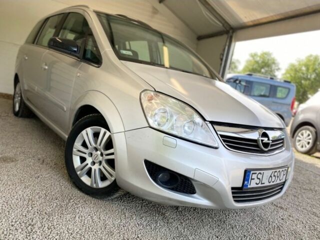 Сірий Опель Зафіра, об'ємом двигуна 0 л та пробігом 280 тис. км за 2600 $, фото 5 на Automoto.ua