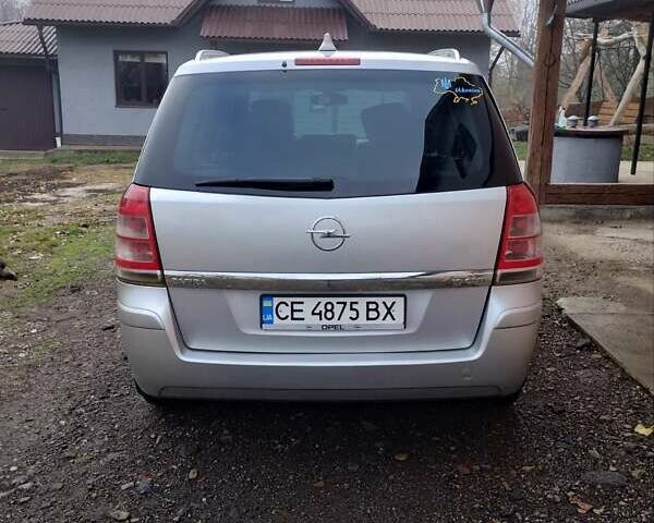 Серый Опель Зафира, объемом двигателя 1.9 л и пробегом 336 тыс. км за 6300 $, фото 5 на Automoto.ua