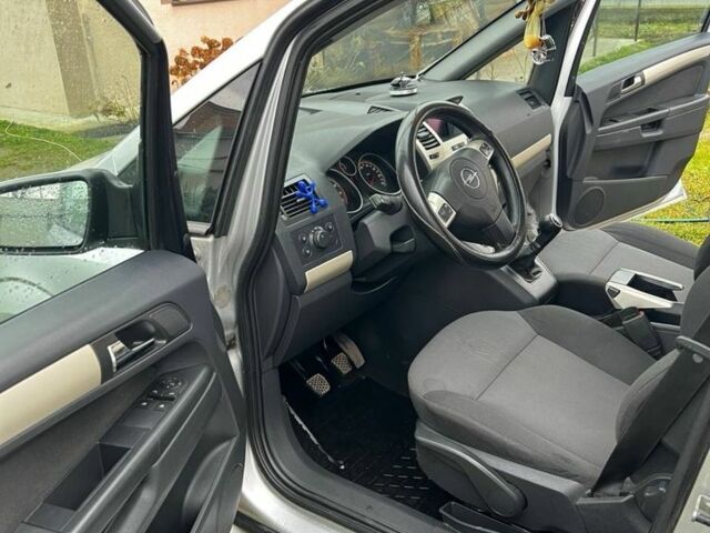 Сірий Опель Зафіра, об'ємом двигуна 1.6 л та пробігом 2 тис. км за 5000 $, фото 12 на Automoto.ua