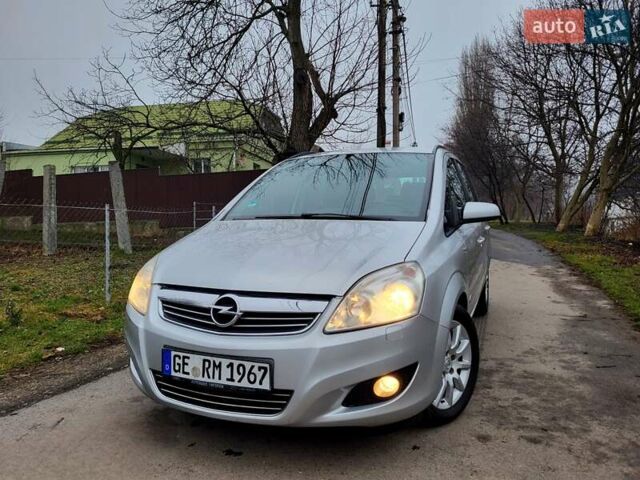 Серый Опель Зафира, объемом двигателя 1.8 л и пробегом 185 тыс. км за 6450 $, фото 10 на Automoto.ua