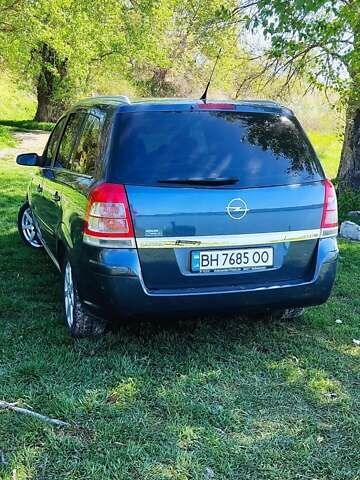 Серый Опель Зафира, объемом двигателя 1.7 л и пробегом 280 тыс. км за 6999 $, фото 5 на Automoto.ua