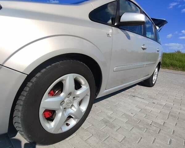 Сірий Опель Зафіра, об'ємом двигуна 1.9 л та пробігом 268 тис. км за 6750 $, фото 3 на Automoto.ua