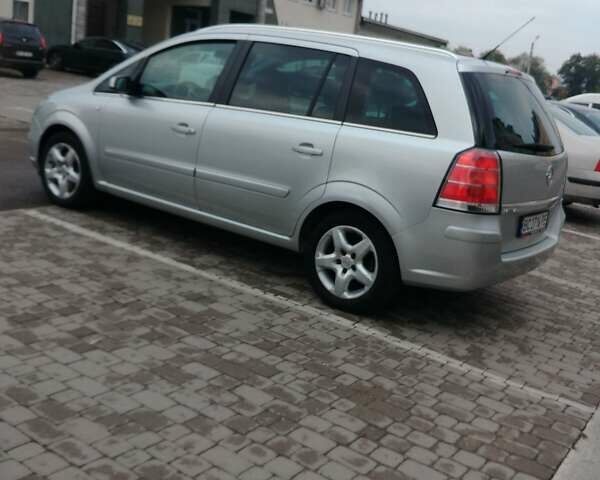 Сірий Опель Зафіра, об'ємом двигуна 2.2 л та пробігом 220 тис. км за 5000 $, фото 3 на Automoto.ua