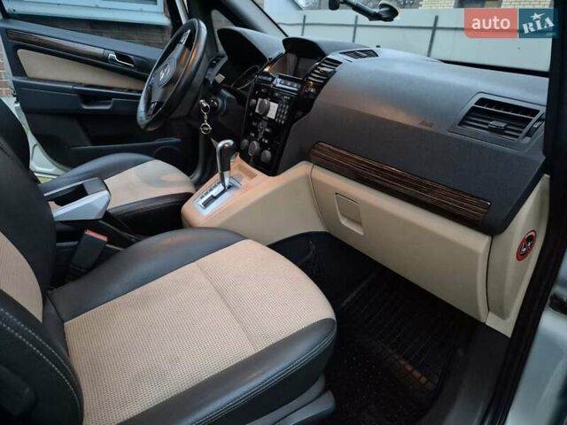 Сірий Опель Зафіра, об'ємом двигуна 1.91 л та пробігом 288 тис. км за 6300 $, фото 15 на Automoto.ua