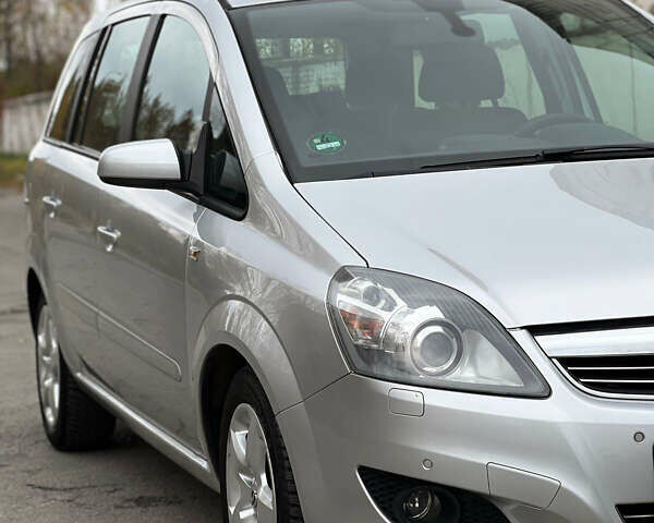 Опель Зафира 2008 в Житомире на Automoto.ua Серый Опель Зафира, объемом двигателя 1.8 л и пробегом 228 тыс. км за 5650 $, фото 34 на Automoto.ua
