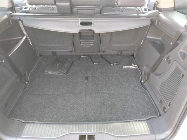 Серый Опель Зафира, объемом двигателя 1.9 л и пробегом 336 тыс. км за 6300 $, фото 8 на Automoto.ua