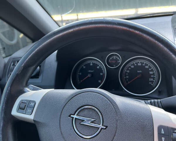 Сірий Опель Зафіра, об'ємом двигуна 1.9 л та пробігом 300 тис. км за 5900 $, фото 19 на Automoto.ua