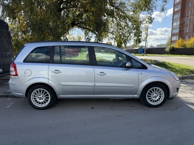 Опель Зафира 2008 в Борисполе на Automoto.ua Серый Опель Зафира, объемом двигателя 1.6 л и пробегом 223 тыс. км за 6600 $, фото 7 на Automoto.ua