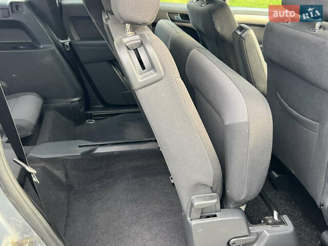 Серый Опель Зафира, объемом двигателя 1.6 л и пробегом 162 тыс. км за 5700 $, фото 66 на Automoto.ua