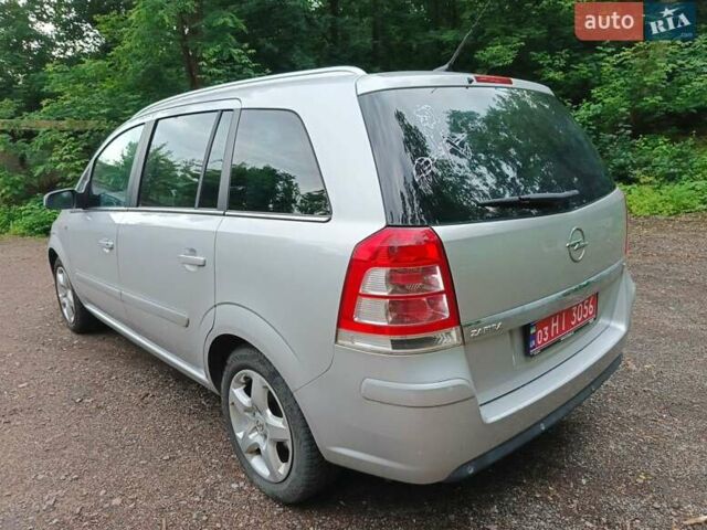 Сірий Опель Зафіра, об'ємом двигуна 1.8 л та пробігом 235 тис. км за 6400 $, фото 18 на Automoto.ua