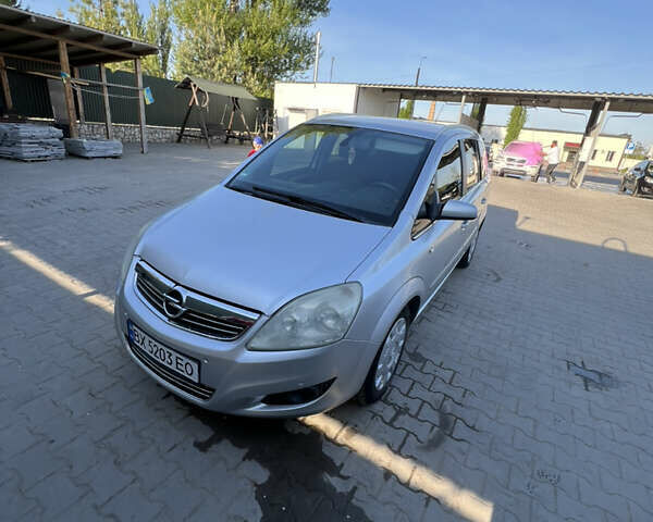 Сірий Опель Зафіра, об'ємом двигуна 1.9 л та пробігом 300 тис. км за 5900 $, фото 2 на Automoto.ua