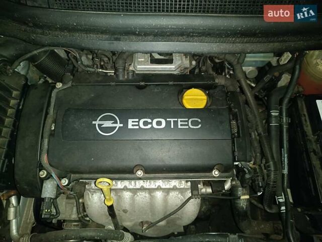 Серый Опель Зафира, объемом двигателя 1.6 л и пробегом 255 тыс. км за 6250 $, фото 20 на Automoto.ua