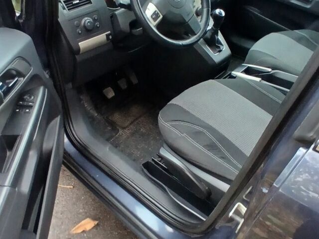 Сірий Опель Зафіра, об'ємом двигуна 1.8 л та пробігом 234 тис. км за 5999 $, фото 12 на Automoto.ua