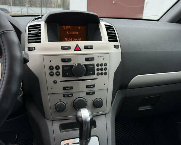 Серый Опель Зафира, объемом двигателя 1.91 л и пробегом 293 тыс. км за 6499 $, фото 13 на Automoto.ua