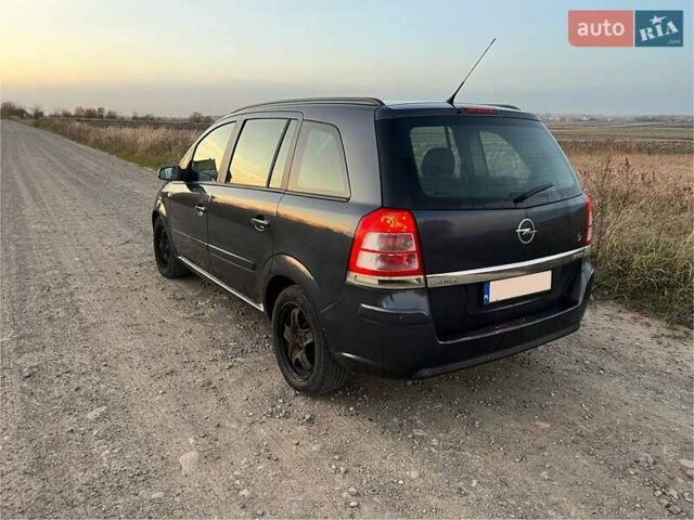 Серый Опель Зафира, объемом двигателя 1.9 л и пробегом 287 тыс. км за 2700 $, фото 6 на Automoto.ua