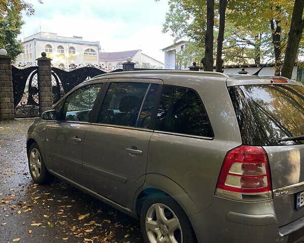 Серый Опель Зафира, объемом двигателя 1.8 л и пробегом 188 тыс. км за 5600 $, фото 9 на Automoto.ua