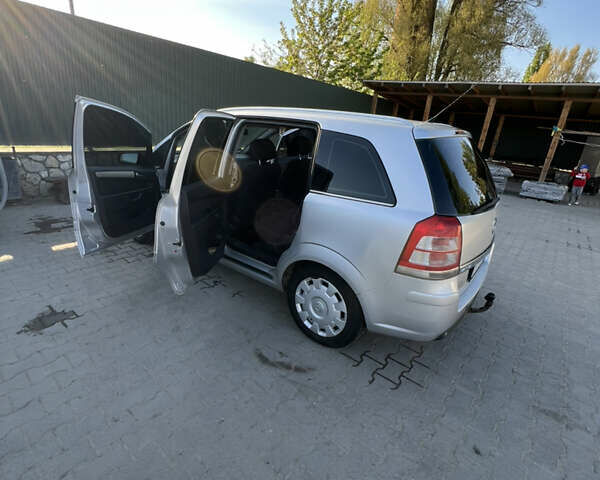 Сірий Опель Зафіра, об'ємом двигуна 1.9 л та пробігом 300 тис. км за 5900 $, фото 14 на Automoto.ua