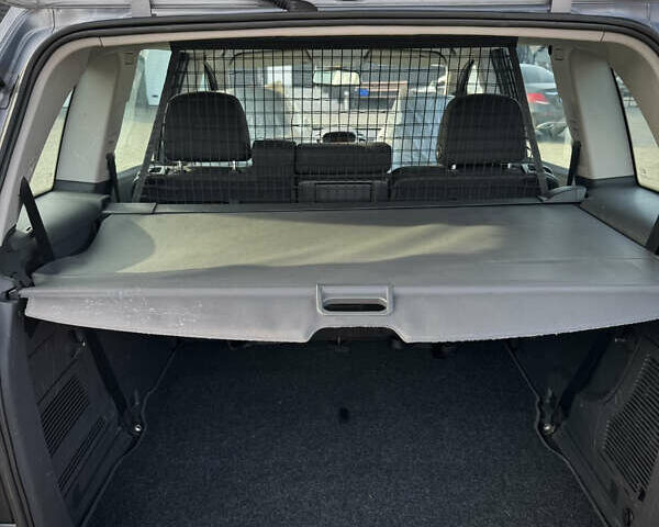 Серый Опель Зафира, объемом двигателя 1.6 л и пробегом 250 тыс. км за 6350 $, фото 11 на Automoto.ua