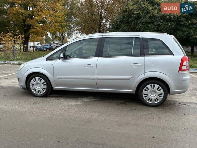 Серый Опель Зафира, объемом двигателя 1.6 л и пробегом 249 тыс. км за 6150 $, фото 19 на Automoto.ua