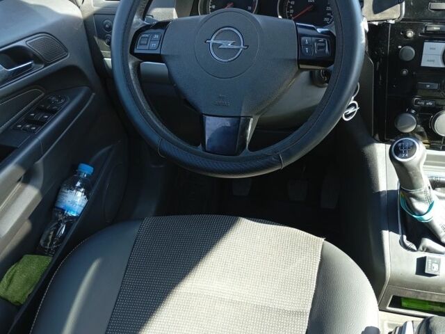 Сірий Опель Зафіра, об'ємом двигуна 1.8 л та пробігом 317 тис. км за 7700 $, фото 6 на Automoto.ua