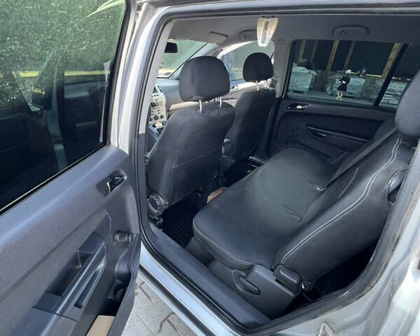 Сірий Опель Зафіра, об'ємом двигуна 1.9 л та пробігом 300 тис. км за 5900 $, фото 12 на Automoto.ua