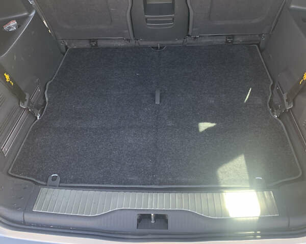 Сірий Опель Зафіра, об'ємом двигуна 1.6 л та пробігом 220 тис. км за 5000 $, фото 11 на Automoto.ua