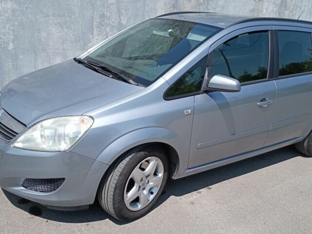 Опель Зафира 2008 в Костополе на Automoto.ua Серый Опель Зафира, объемом двигателя 0 л и пробегом 252 тыс. км за 5000 $, фото 5 на Automoto.ua