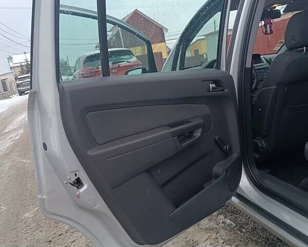 Серый Опель Зафира, объемом двигателя 1.6 л и пробегом 200 тыс. км за 4550 $, фото 16 на Automoto.ua