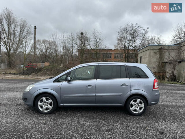 Серый Опель Зафира, объемом двигателя 1.91 л и пробегом 176 тыс. км за 6500 $, фото 4 на Automoto.ua