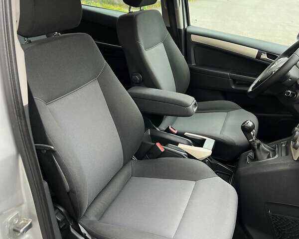 Опель Зафира 2008 в Житомире на Automoto.ua Серый Опель Зафира, объемом двигателя 1.8 л и пробегом 228 тыс. км за 5650 $, фото 26 на Automoto.ua