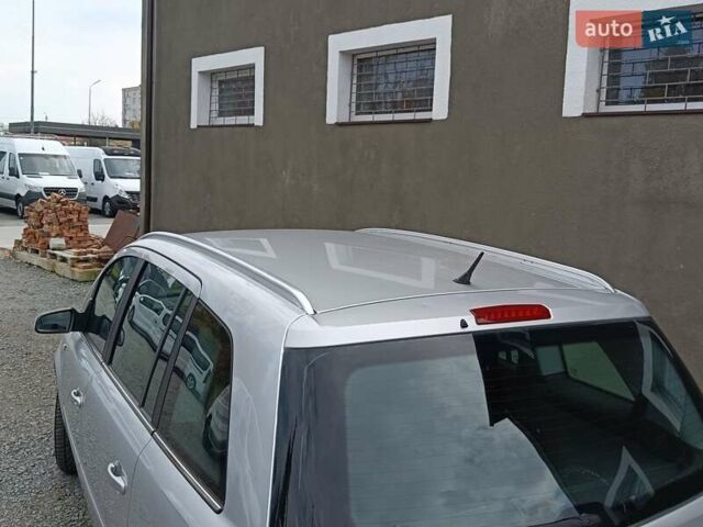 Опель Зафира 2008 в Дубно на Automoto.ua Серый Опель Зафира, объемом двигателя 1.6 л и пробегом 181 тыс. км за 5450 $, фото 7 на Automoto.ua