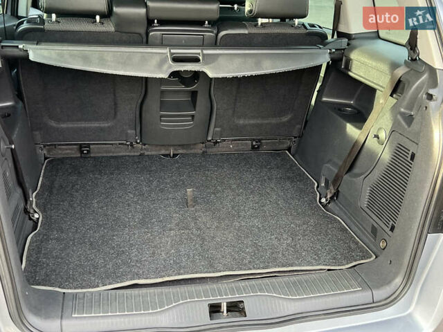 Серый Опель Зафира, объемом двигателя 1.7 л и пробегом 242 тыс. км за 6399 $, фото 27 на Automoto.ua