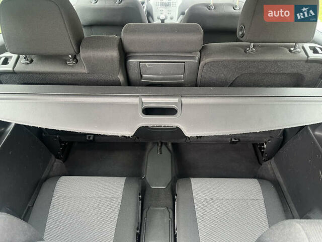 Серый Опель Зафира, объемом двигателя 1.6 л и пробегом 210 тыс. км за 6650 $, фото 50 на Automoto.ua