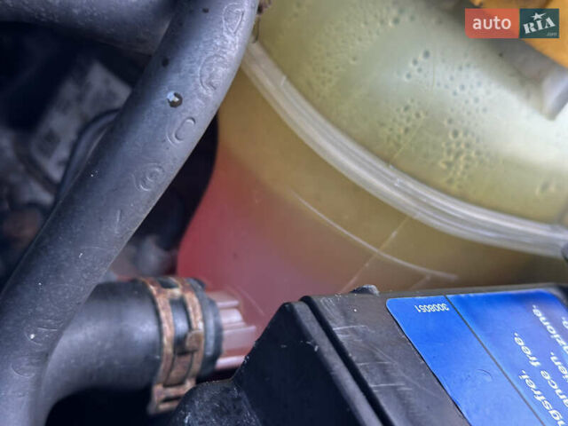 Серый Опель Зафира, объемом двигателя 1.6 л и пробегом 181 тыс. км за 6500 $, фото 121 на Automoto.ua