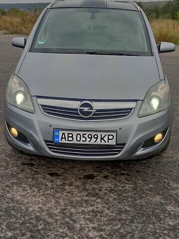 Сірий Опель Зафіра, об'ємом двигуна 1.8 л та пробігом 232 тис. км за 7400 $, фото 6 на Automoto.ua