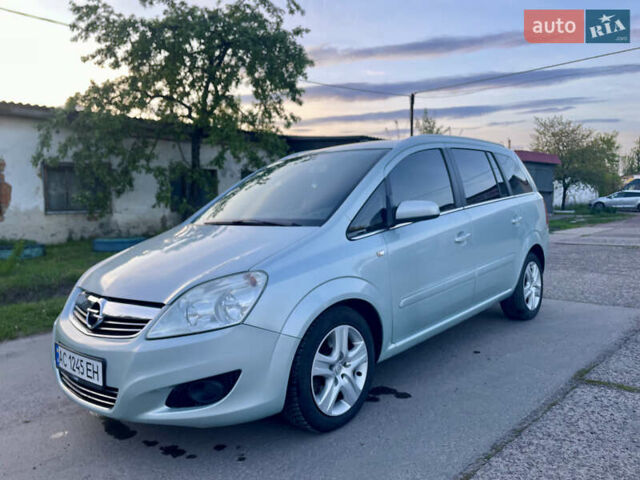 Серый Опель Зафира, объемом двигателя 1.7 л и пробегом 290 тыс. км за 7000 $, фото 12 на Automoto.ua