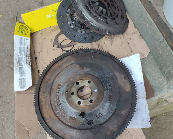 Серый Опель Зафира, объемом двигателя 1.8 л и пробегом 176 тыс. км за 5600 $, фото 47 на Automoto.ua