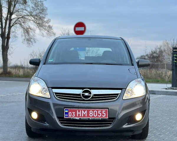 Серый Опель Зафира, объемом двигателя 1.6 л и пробегом 181 тыс. км за 6500 $, фото 95 на Automoto.ua