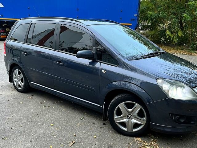 Сірий Опель Зафіра, об'ємом двигуна 1.8 л та пробігом 279 тис. км за 8500 $, фото 2 на Automoto.ua